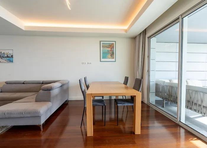 Bogi's By Lovelystay Funchal (Madeira)